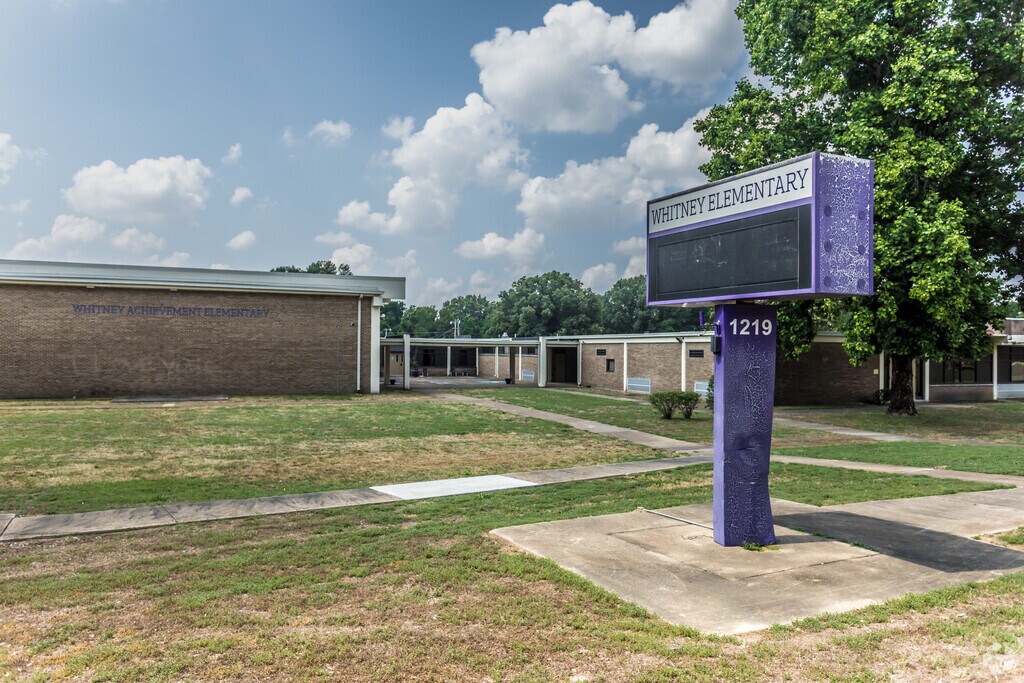 Whitney Achievement Elementary School is a public school serving students in Frayser.