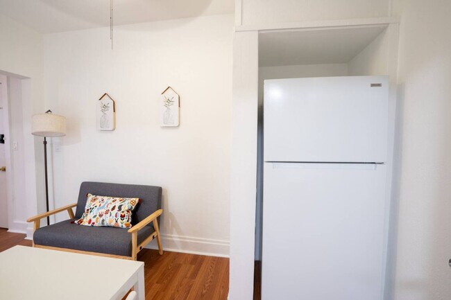 444 Ponce de Leon Blvd unit ID1357418P, Coral Gables, FL 33134 - photo 3