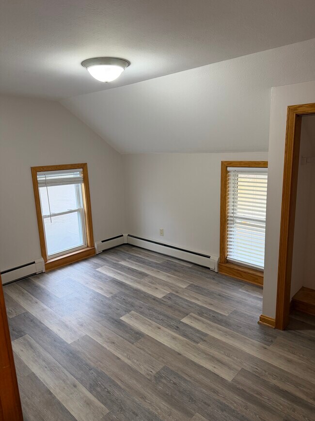 3062 Laird Ave unit 3062 Laird Ave 2, Erie, PA 16505 - photo 5