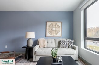 39 Railroad Ave Unit 327, Haverhill, MA 01835