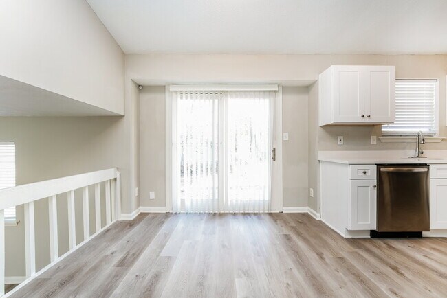 6155 Marbut Farms Chase, Lithonia, GA 30058 - photo 7