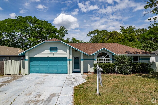 A unique color scheme accents this 70s-built Union Park ranch-style homes.