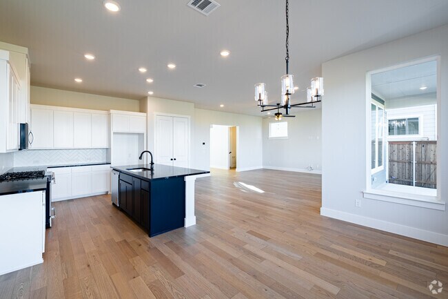 101 Chestnut St unit 37270818, Celina, TX 75009 - photo 4