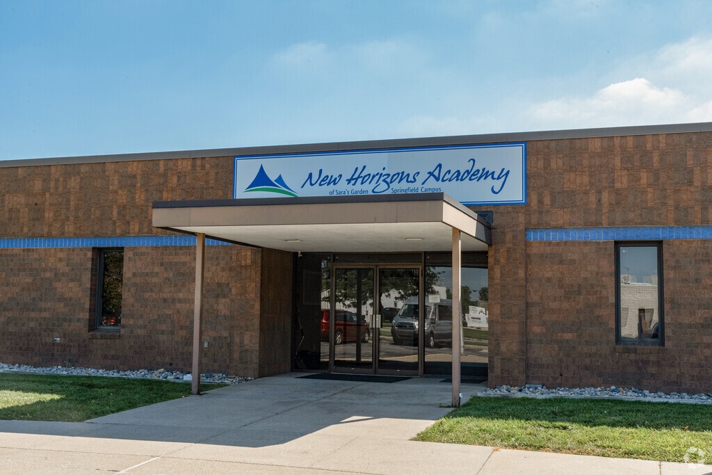 New Horizons Academy at Sara's Garden provides private education in the neighborhood of 
Wausen