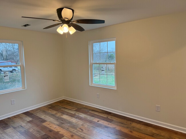 330 Fountainhead Rd, Portland, TN 37148 - photo 3