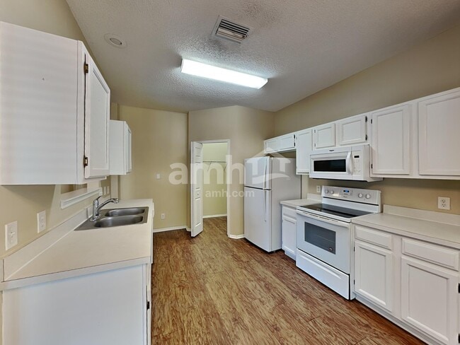 503 Greg St, Valrico, FL 33594 - photo 4