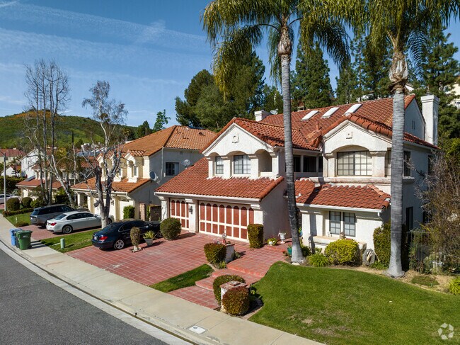 You will find many Spanish Colonial-style homes located in Agoura Hills.