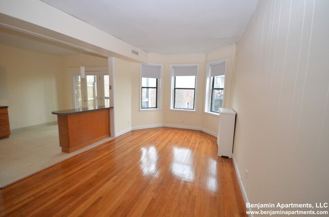 1111 Commonwealth Ave unit A, Boston, MA 02215 - photo 2