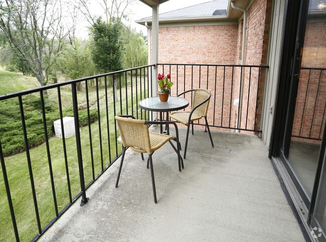 Ivy Knoll Apartments, Indianapolis, IN 46250 - photo 6