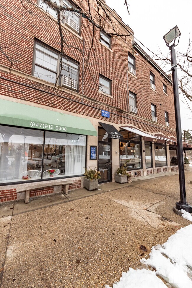 485 Roger Williams Ave unit 725-01, Highland Park, IL 60035 - photo 2