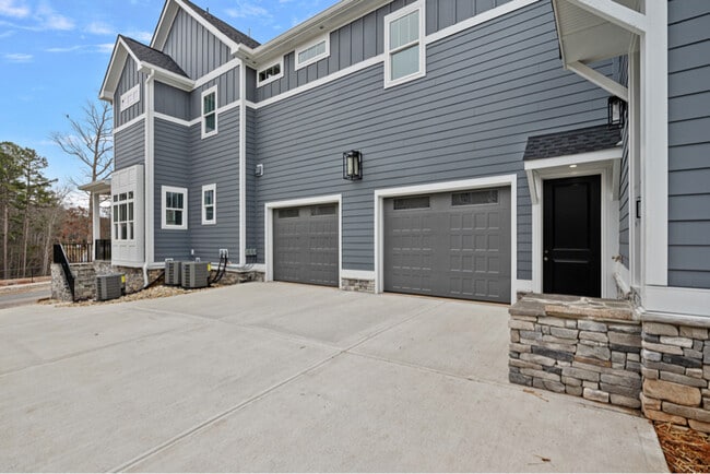 805 Naples Dr, Davidson, NC 28036 - photo 2