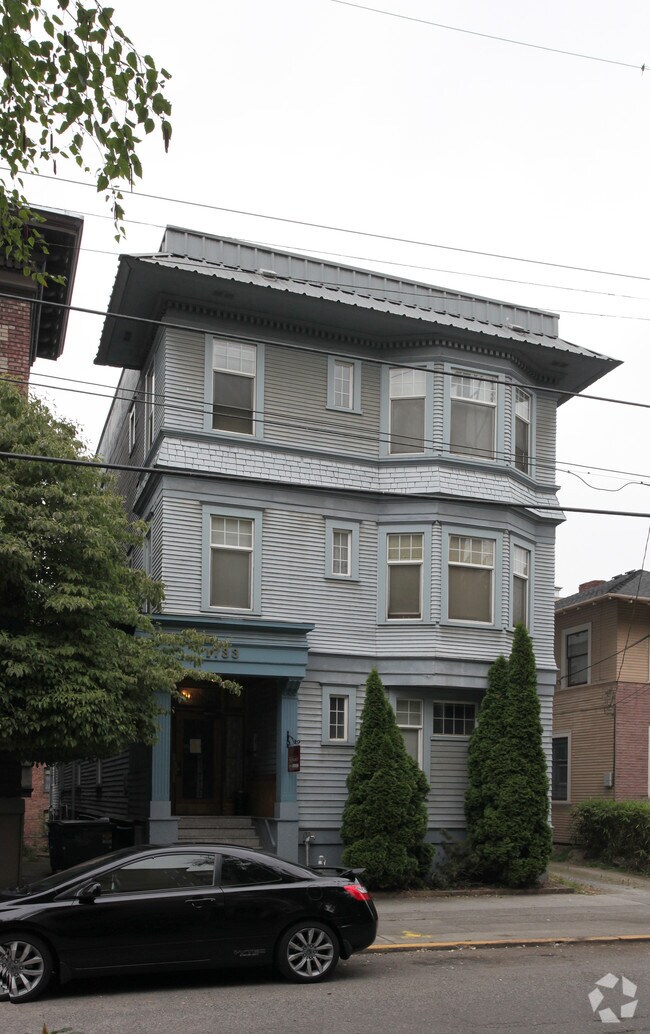1733 Boylston Ave, Seattle, WA 98122