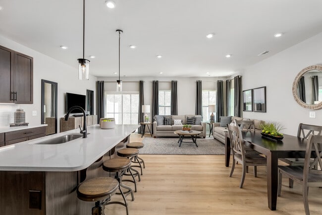 2502 Baydon Ln, Downingtown, PA 19335 - photo 2