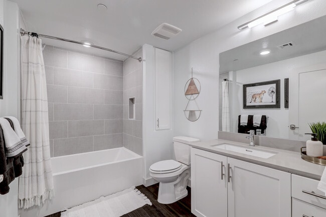 MARK Riverside, Riverside, CA 92501 - photo 2