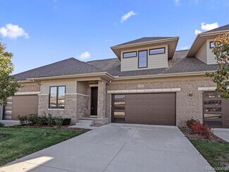 7507 Gramercy Cir Unit 7507, West Bloomfield, MI 48322