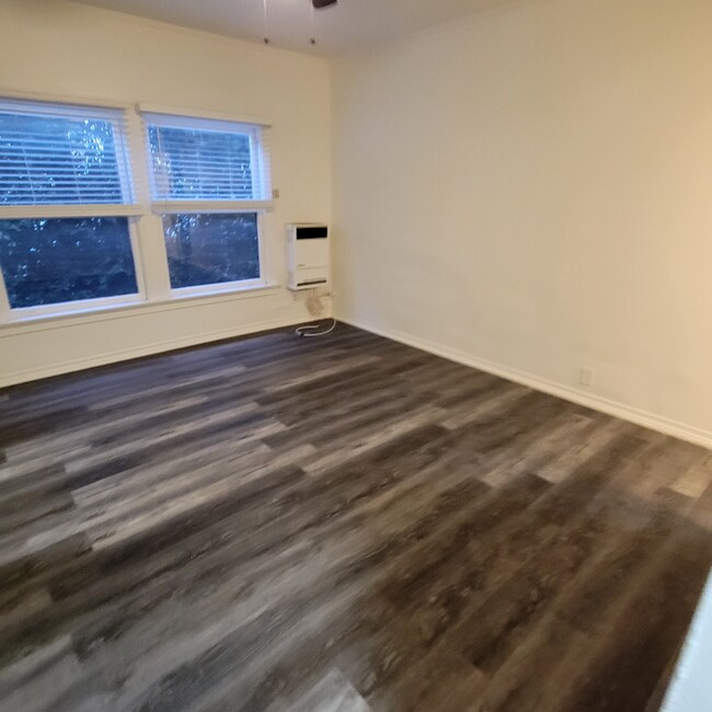 1525 Cassil Place unit 106A, Los Angeles, CA 90028 - photo 7