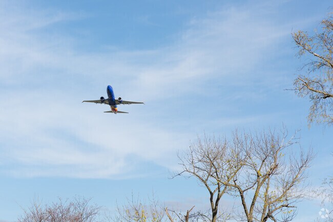 St. Louis Lambert International Airport is not far from Southampton.