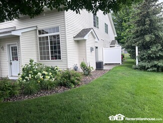 2457 Yellowstone Dr, Hastings, MN 55033