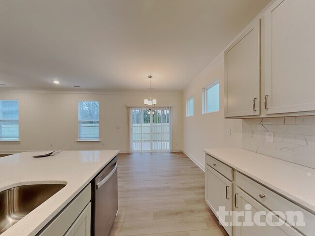 129 Stallion Way, Benson, NC 27504 - photo 5