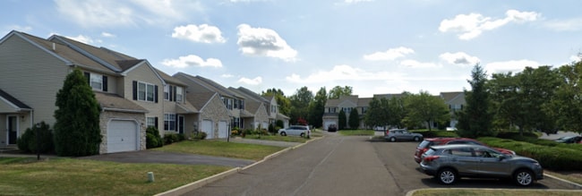 1181 Cobblestone Cir, Lansdale, PA 19446 - photo 3