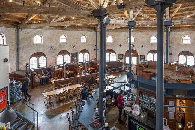 It’s not just Ettrick locals who are raving about the seafood at Croaker’s Spot.