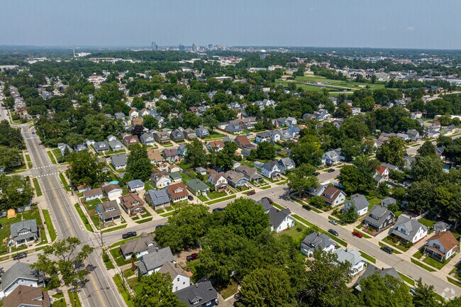 The Urbandale neighborhood is just a short drive from Downtown Grand Rapids.