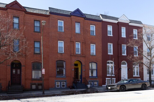 30 students attend the Nsoroma Academy for Holistic Thought.