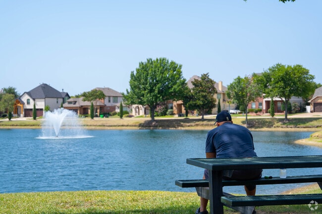 Savannah Lake is a hub for community activity and outdoor recreation.