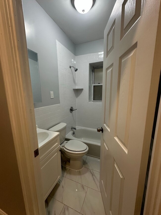 4614 Park Ave Apartments, Weehawken, NJ 07086 - photo 7