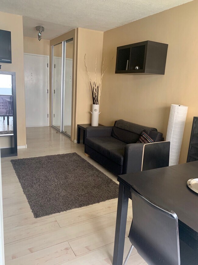 960 Larrabee St unit 116, West Hollywood, CA 90069 - photo 4