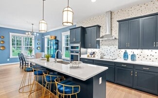 9293 Crestview Ridge Dr, Linton Hall, VA 20136