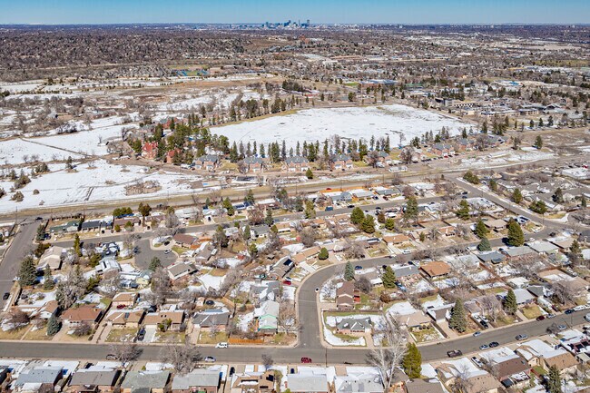 Many travel routes exist in Fort Logan, Denver, CO.