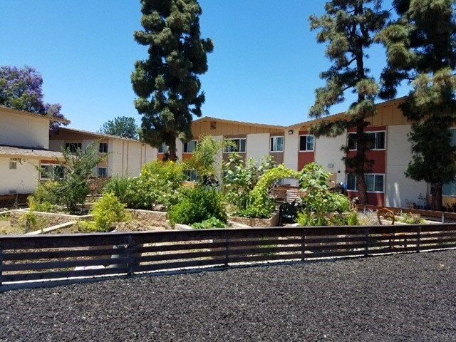 Meadowbrook, San Diego, CA 92139 - photo 7