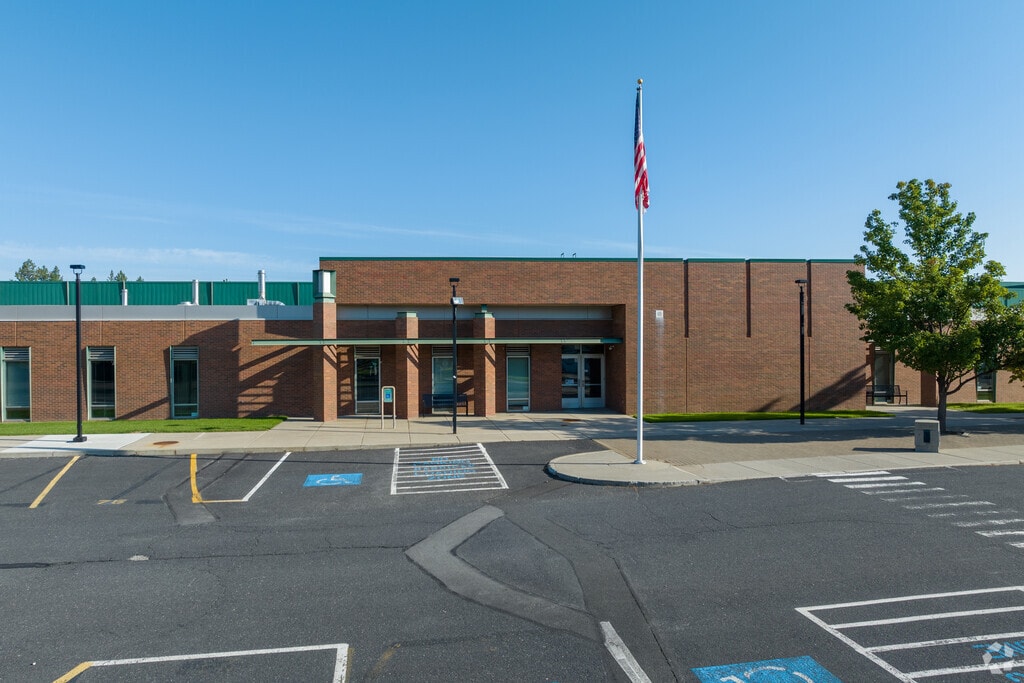 Mead Senior High School, Rankings & Reviews