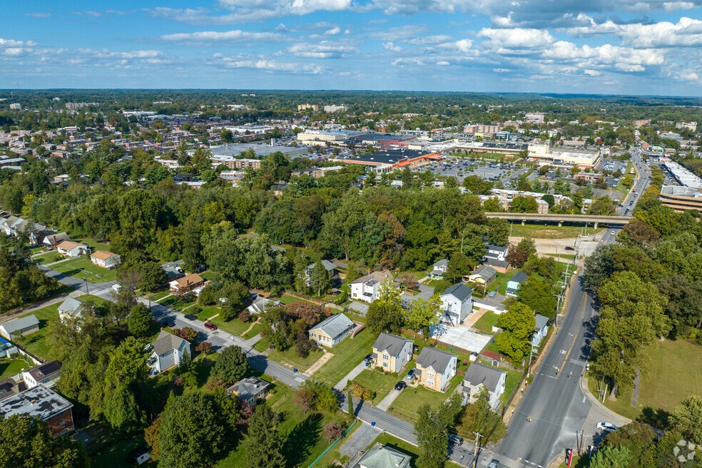Reisterstown Station