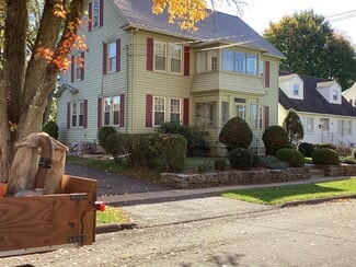 18 Rockland St, Wethersfield, CT 06109