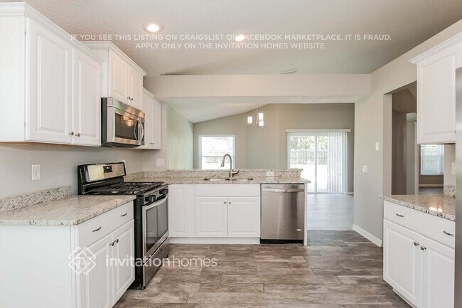 1306 Timber Trace Dr, Wesley Chapel, FL 33543 - photo 7