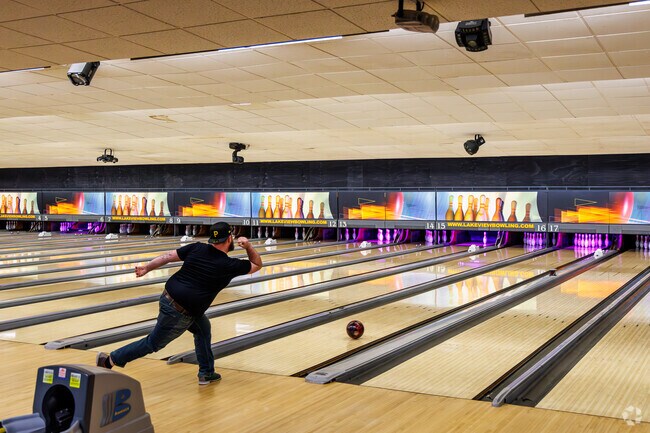 Lakeview Lanes in Fulton is one of the area's only bowling alleys, and people sure love it.