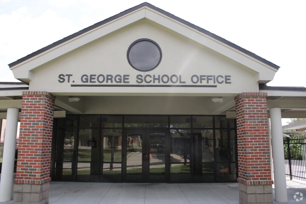 Front entrance of St. George School in Airline/Jefferson, Baton Rouge LA