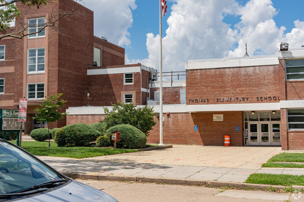 Thomas Elementary School provides education to those in preschool to fifth grade.