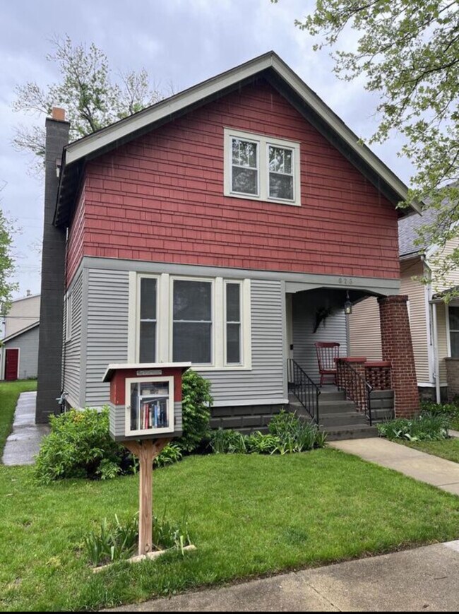 876 Courtney St NW Unit 876 CourtneyStreet, Grand Rapids, MI 49504