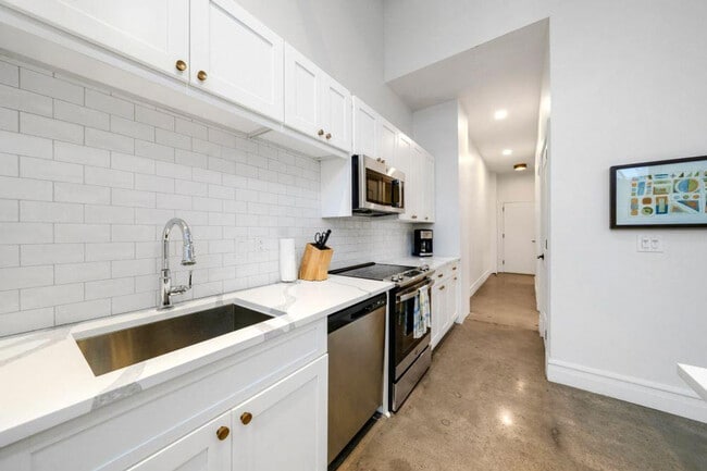 505 E Travis St unit ID1267137P, San Antonio, TX 78205 - photo 7