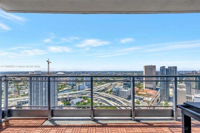 The Ivy Condominium, Miami, FL 33130 - photo 6