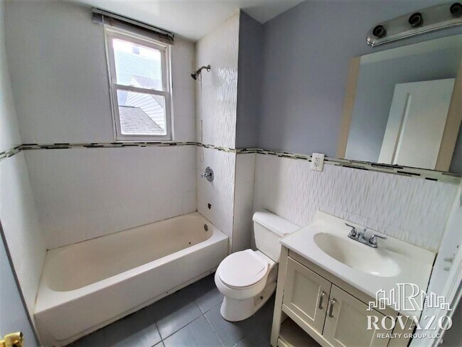 356 Wainwright St unit 2L, Newark, NJ 07112 - photo 4