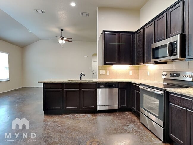 226 Kaspar Way, Canyon Lake, TX 78130 - photo 2