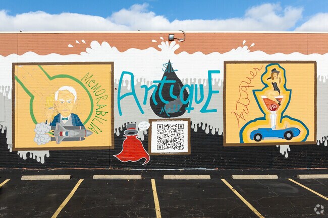 Colorful wall art mural welcomes Breckenridge Hills residents to the St. Louis Antique Mall.