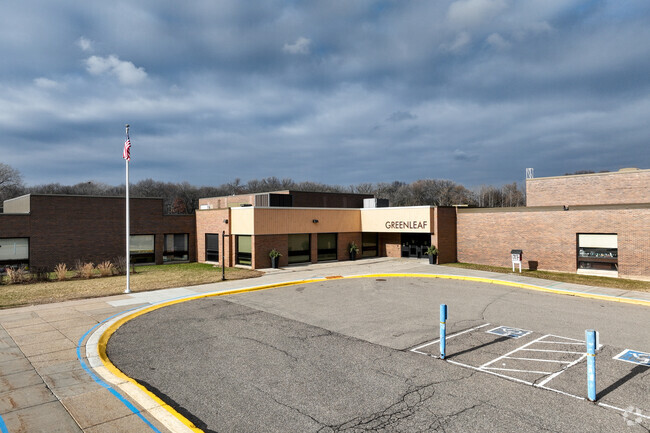 Greenleaf Elementary School is located in Apple Valley, MN.