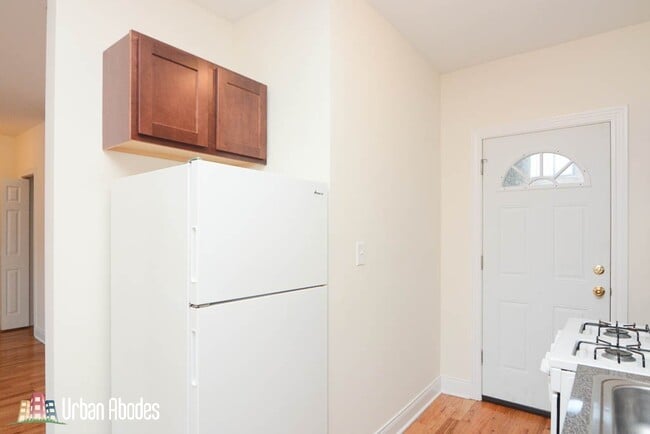 625 W Cornelia Ave unit A09C, Chicago, IL 60657 - photo 6