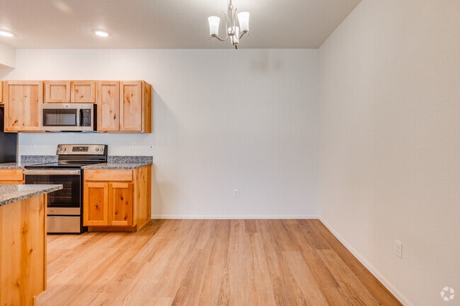 2 BR, 2 BA - 1,116 SF