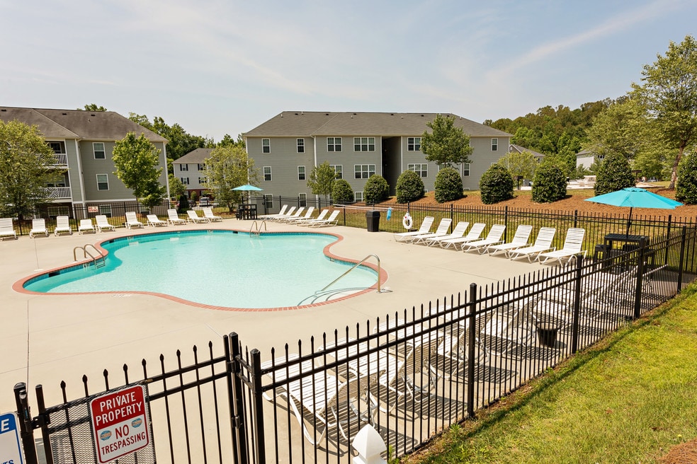 The Pointe at Peters Creek, Winston-Salem, NC 27127 - photo 1